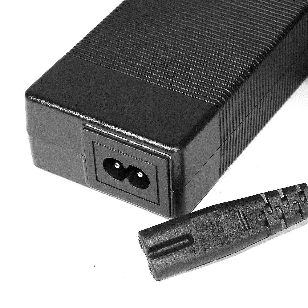 Cargador premium para Xiaomi y Ninebot 42V 2A (conector DC8MM) - Imagen 5